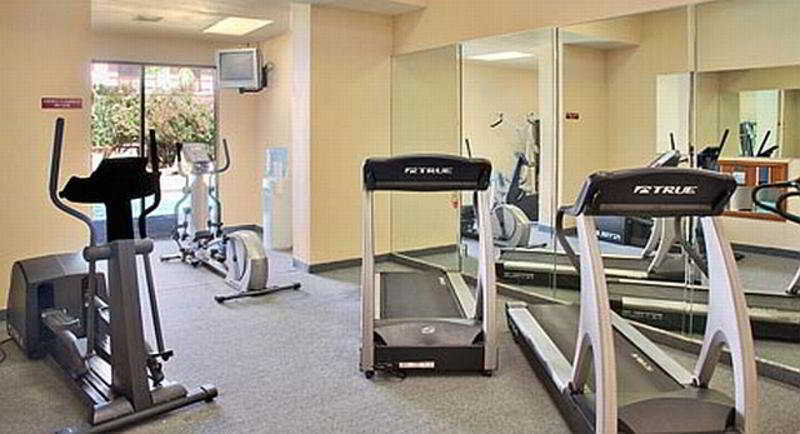 Wyndham El Paso Airport And Water Park Hotel Facilities photo